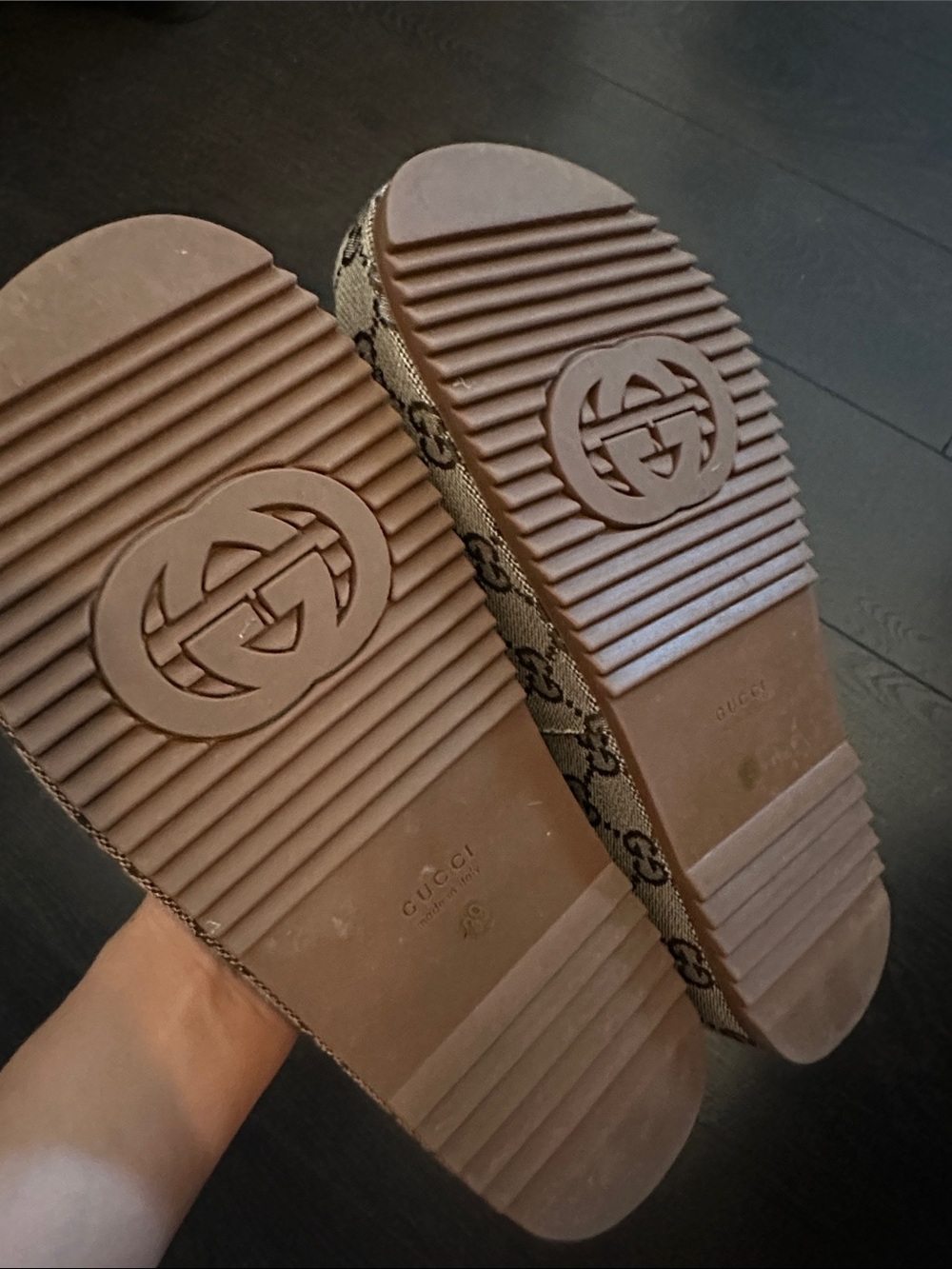 Like new Brown Beige GG Monogram Slide Sandals - Picture 4 of 6